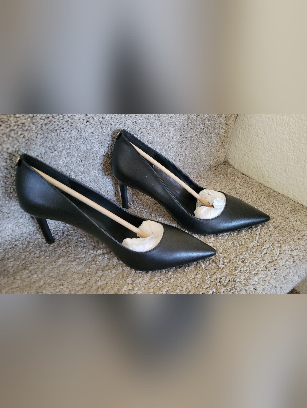 Michael Kors Black Alina Flex Pumps Size 8 - Picture 3 of 16
